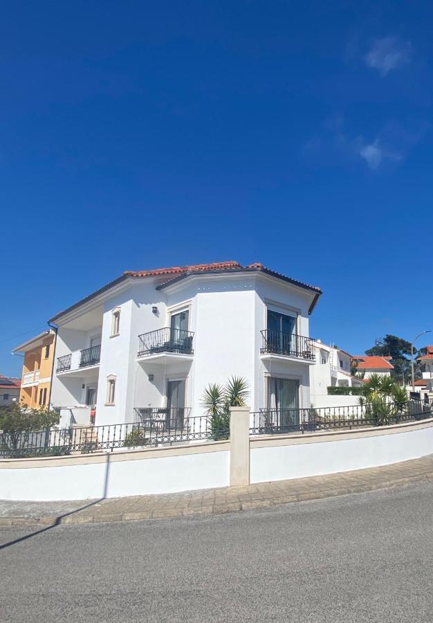 Nazare Oasis Suites Exterior photo